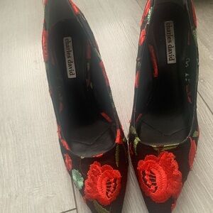 Charles David Black Pumps with Red Floral Embroidery